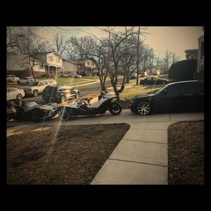 Sling shot & charger